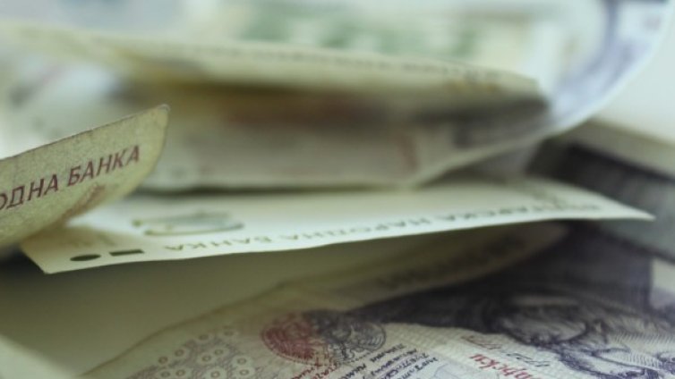 Ех, тия радиатори &ndash; дядо даде 10 000 лв. на ало-апаши 