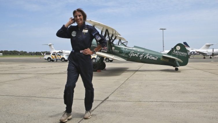 Британка повтори историческия полет на Еми Джонсън 