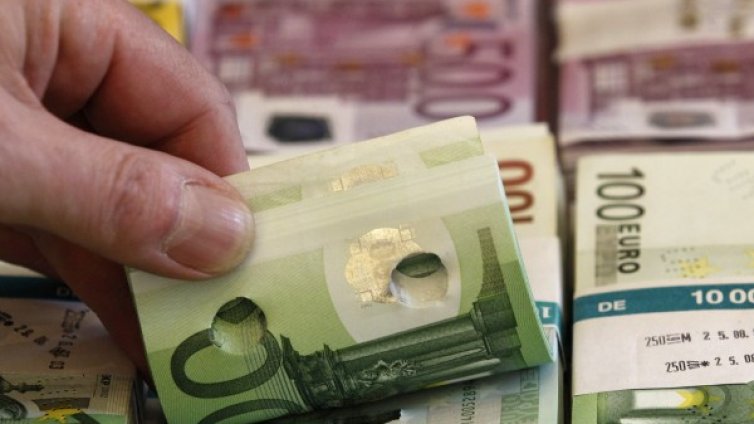 Изнудвачите от ДАНС и МВР остават в ареста