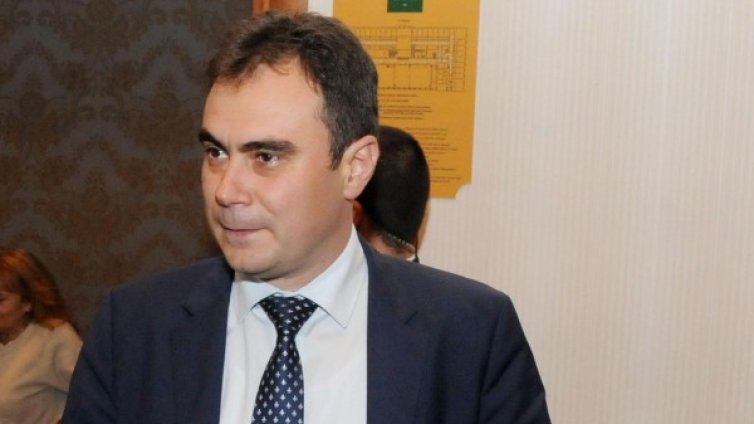 Вотът на недоверие &ndash; заради здравето или убийствата