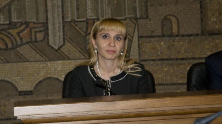 Мая Манолова ще има бивш министър за заместник