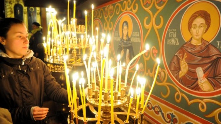 Църквата ни губи храмовете си отвъд океана