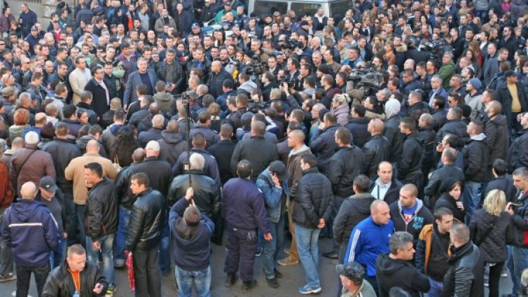 Синдикатите в МВР на нож, пак искат да им режат привилегии