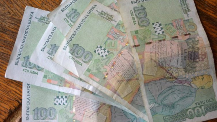 Крадец сви 300 лв. от магазин, казал на роднина, че са от тотото