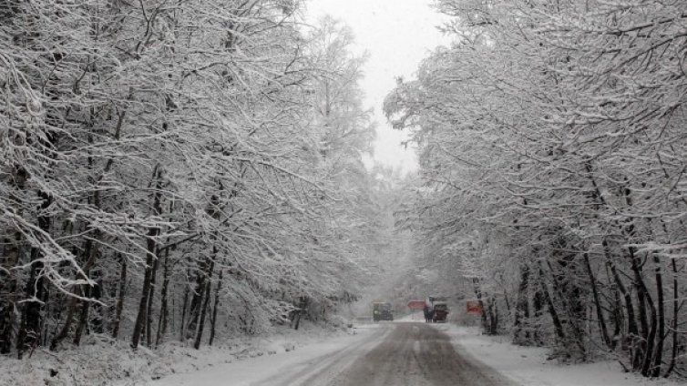 АПИ: Шофирайте внимателно, само ако е наложително!