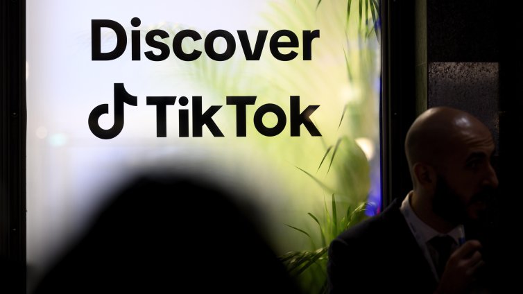 В последния момент: Amazon направи оферта да купи TikTok 