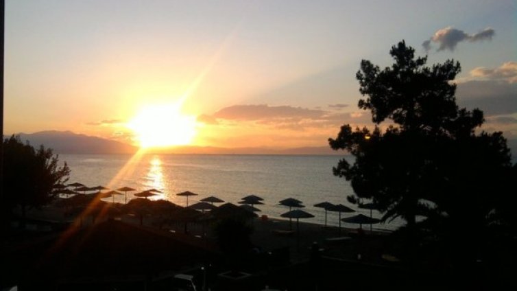 Стотици хотели в Гърция обявени за продажба