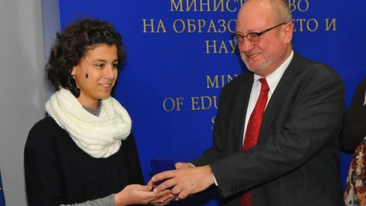 Да помогнеш в беда &ndash; наградиха Мария от Стара Загора