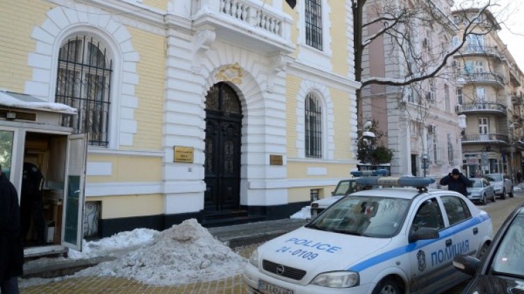 Сигнал за бомба край посолството на Египет