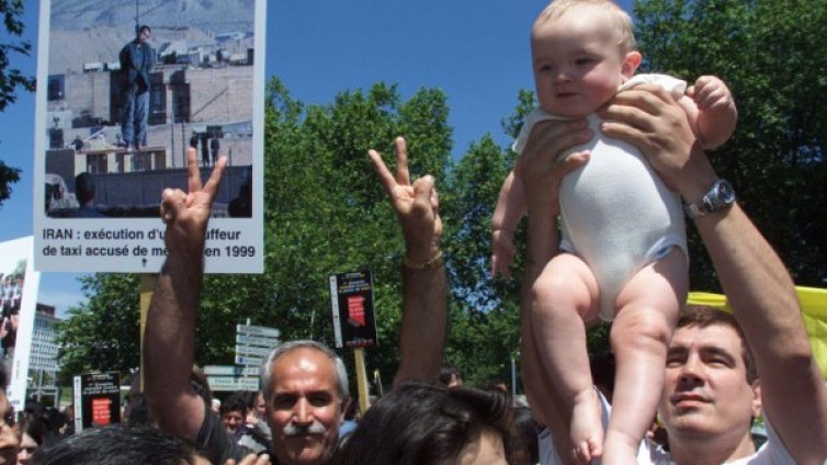 Amnesty: В Иран осъждат на смърт малолетни