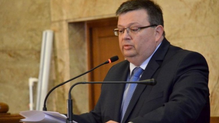Докладът на ЕК – "реалистичен, но не унищожителен"
