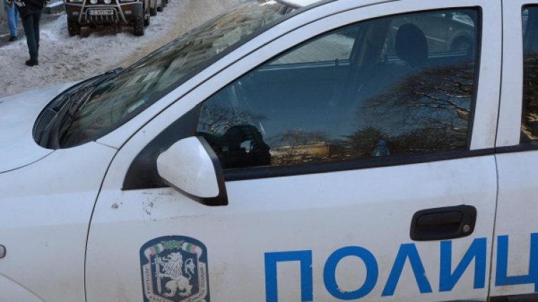 Глобиха пиянка, ударил полицай в Търново