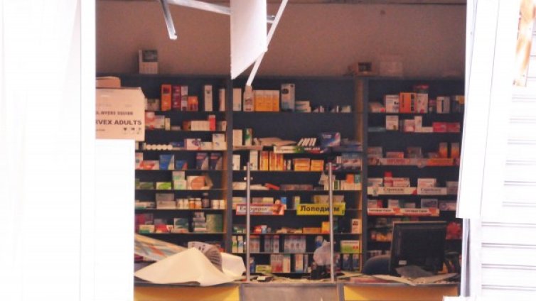 Не съм взривил аптеката си, категоричен е Марешки