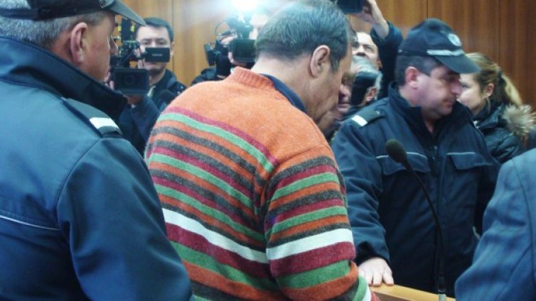 Болен и рухнал, Евстатиев иска свобода под гаранция