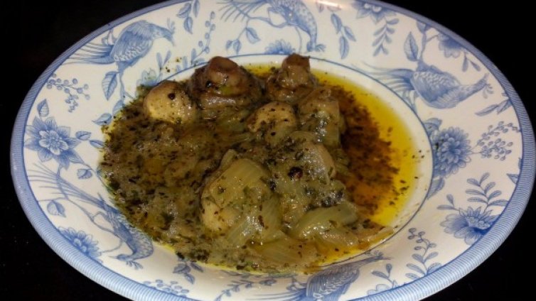 Рецептата Dnes: Гъби с масло, лук и подправки