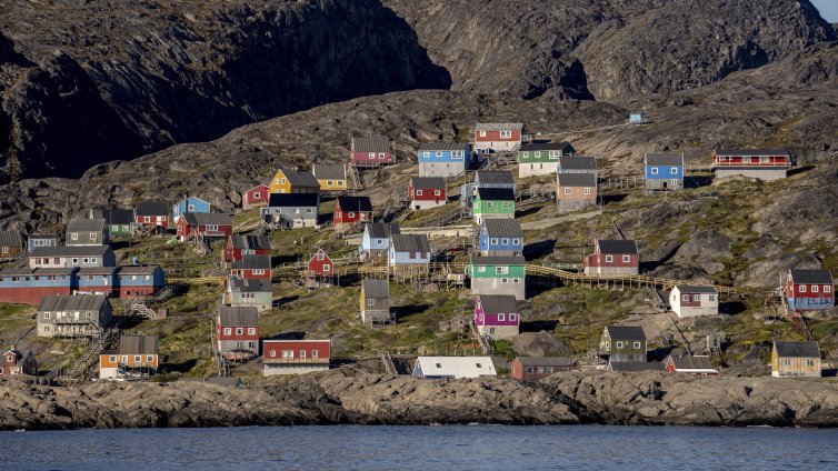 Не искаме да бъдем американци, обявиха гренландските партии