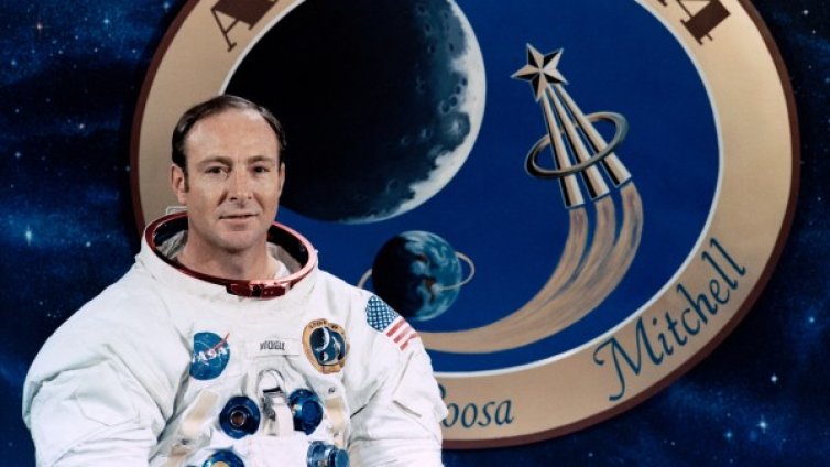 Почина шестият американец, стъпил на Луната 