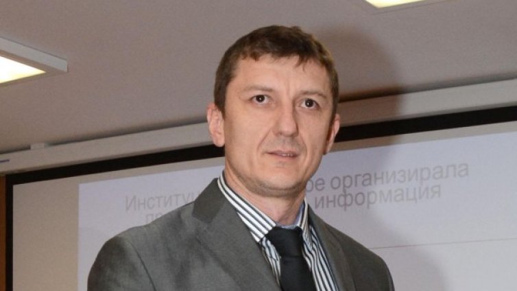 Зам.-министър  Орхан Исмаилов обмисля оставка?