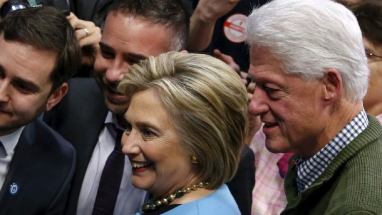 Спънки пред Хилари много &ndash; една от тях е самата тя 