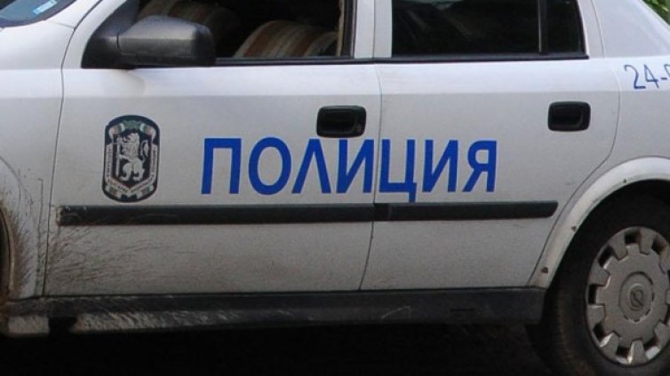 63-годишен се вряза в ограда на училище, загина на място