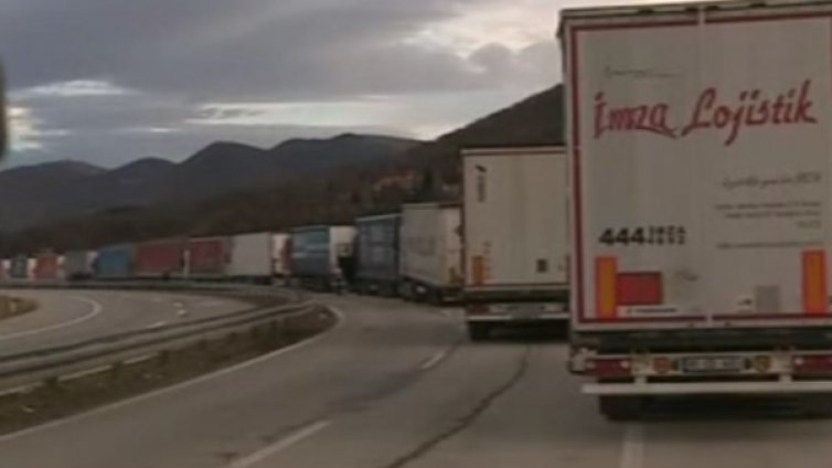 Поредна гранична блокада &ndash; този път на Калотина