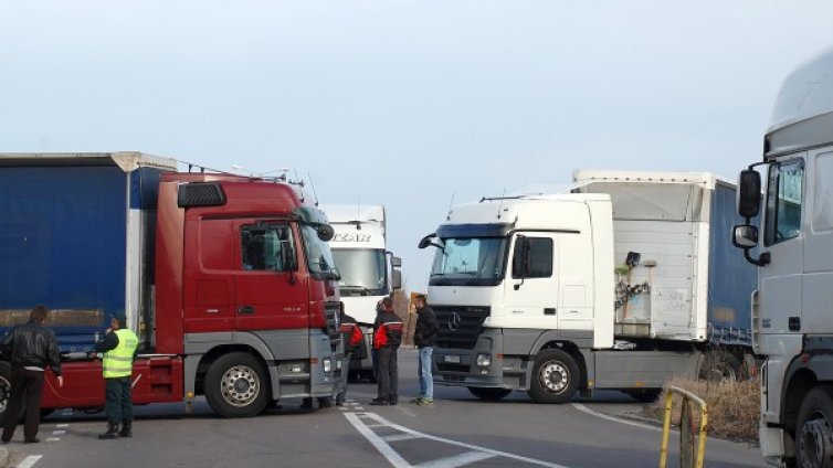 Блокади, граници, фермери &ndash; и в парламента се загрижиха