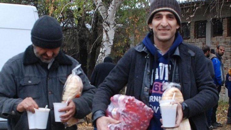 Правозащитници с критики към BG - роми, бежанци...