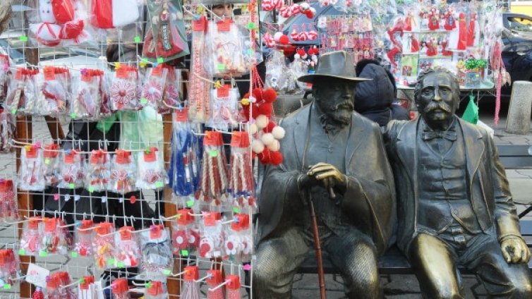 Баба Марта бързала... Закичете се за здраве и сила