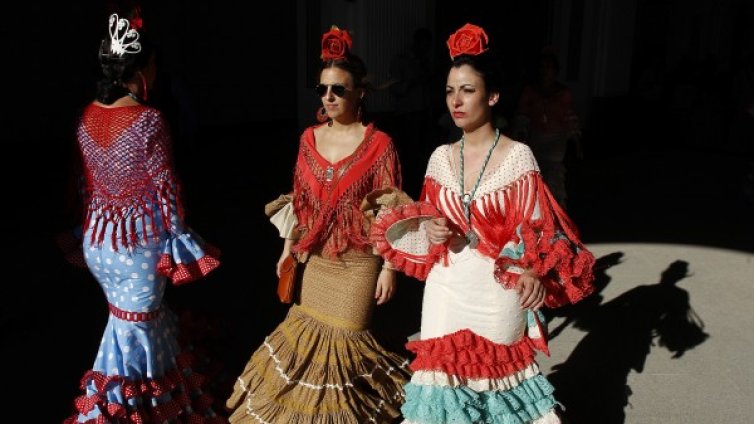 Търсите си мъж? Заложете на ярки дрехи