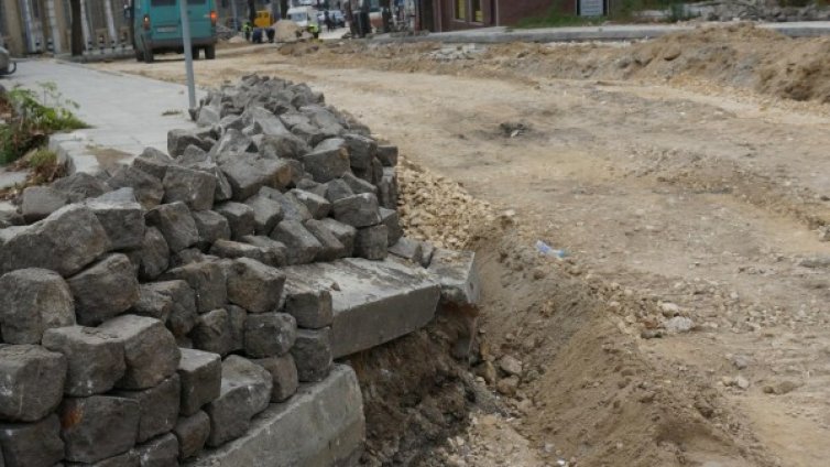 Окръжни прокуратури погват разкопаните улици и тротоари
