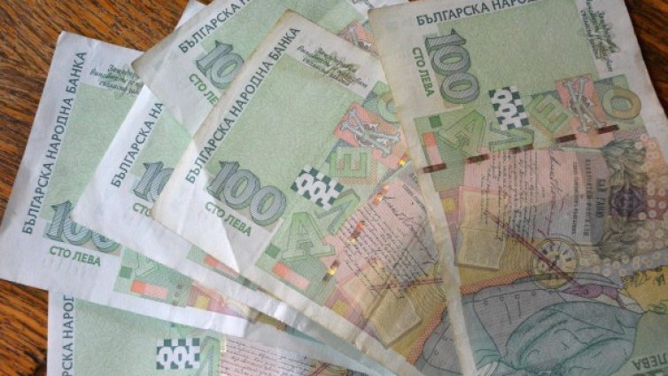 Скромна баба "изгоря" със 190 лв. от ало апаши