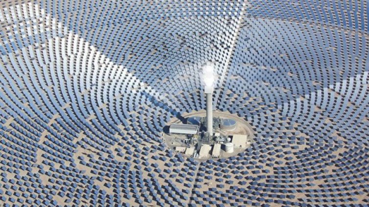 Соларната ферма, която използва сол &ndash; Crescent Dunes