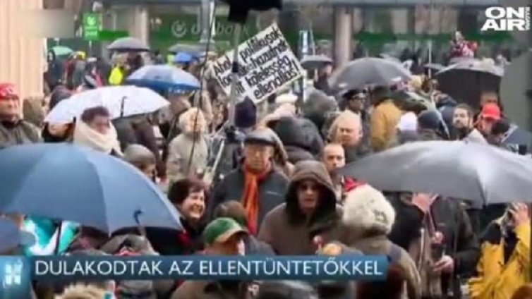 10 000 души казаха "не" на образователната реформа на Орбан