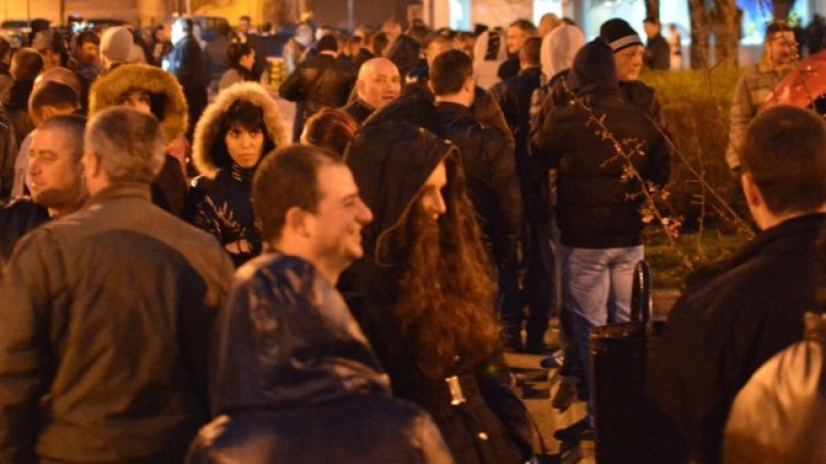 Полицаите пак на протест - с листовки "Птиците отлитат"