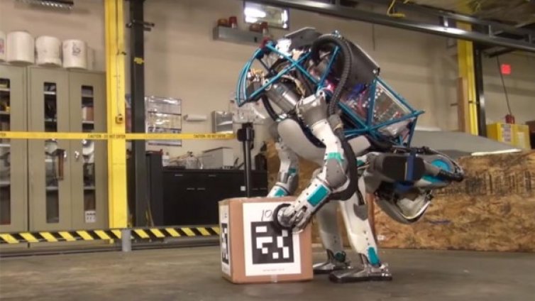 Google продава роботите си, били много страшни