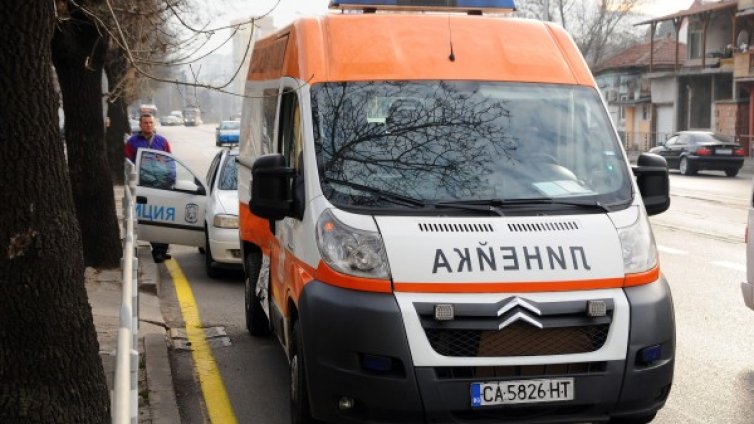 Линейки минават 200 км, за да заредят! Далавера или да?