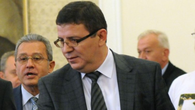 ДПС за кризата във властта: Или разум, или избори