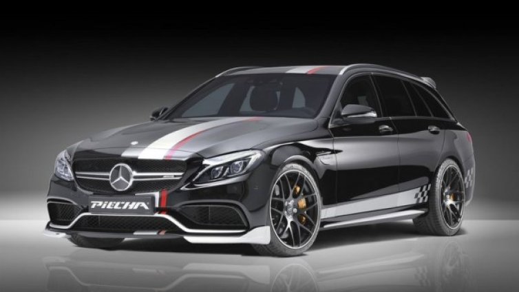 Ротвайлер с багажник &ndash; един Mercedes-AMG C63 S