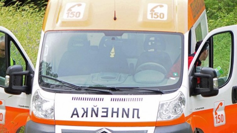 Договор обвързва линейките с една бензиностация