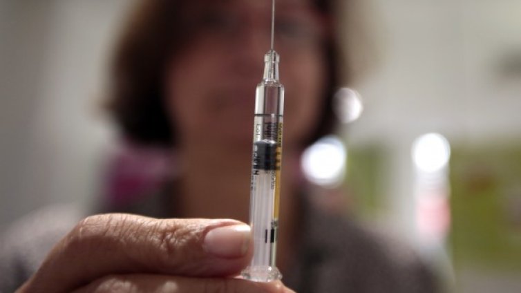 Ваксина ли парализира 2-годишно момченце?