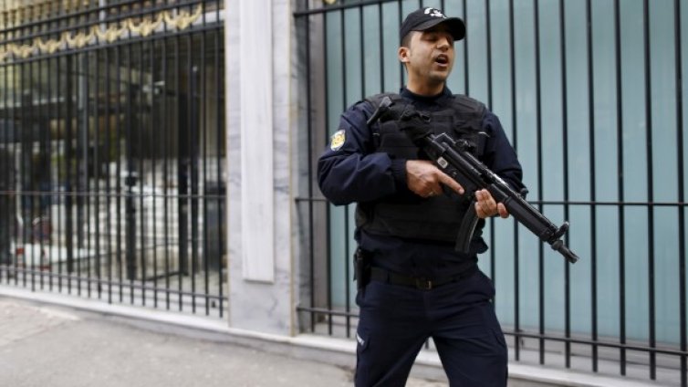 Арестуваха предполагаеми джихадисти и в Истанбул