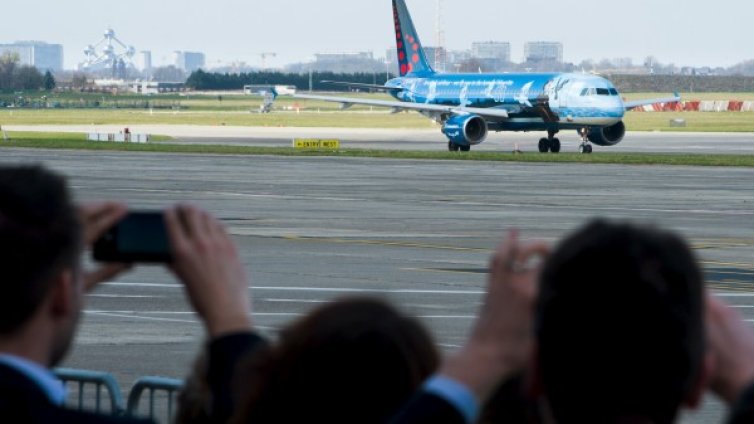 Първият самолет от Завентем излетя към Португалия