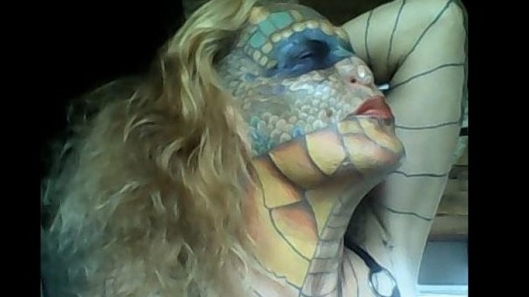 Драконовата лейди Ева, която беше банкерът Ричард