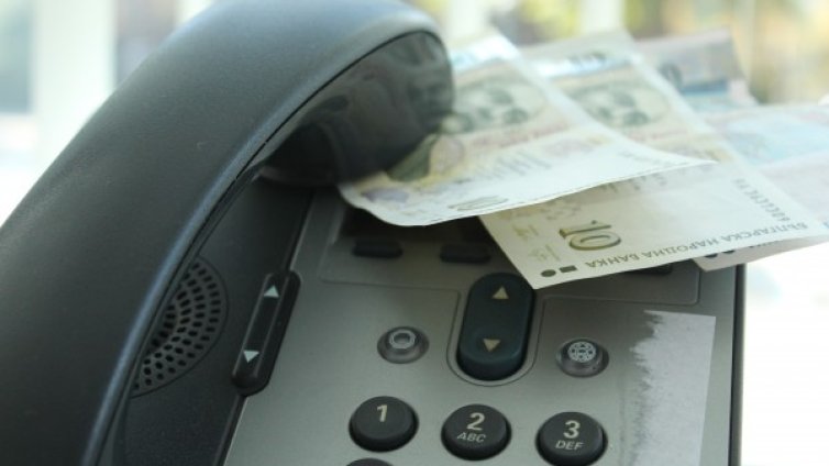 В опит да хване апаша: Баба остави 2 бона на пейка