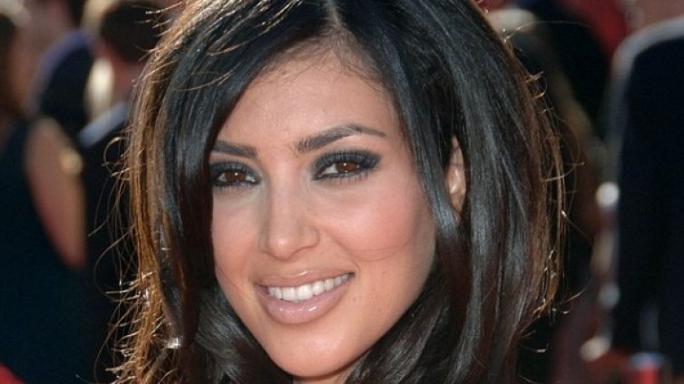 Кардашиян махала с лазер бебешката си коса 