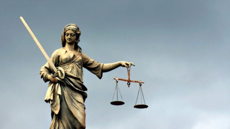 Китайка се опита да подкупи полицай с 400 лв. 