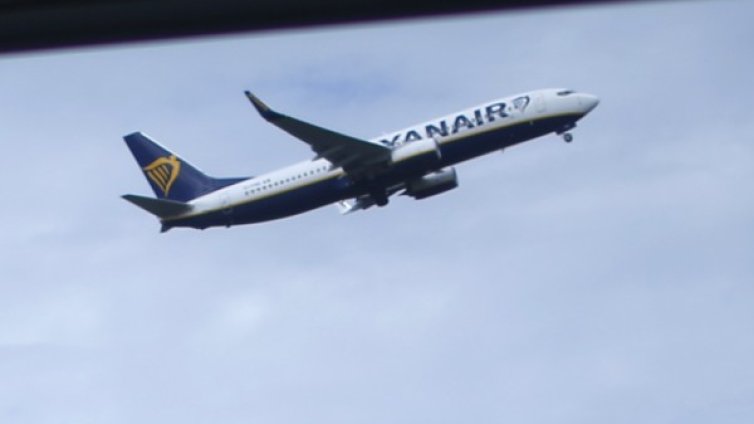 Гей стюарди отказват да летят до Иран