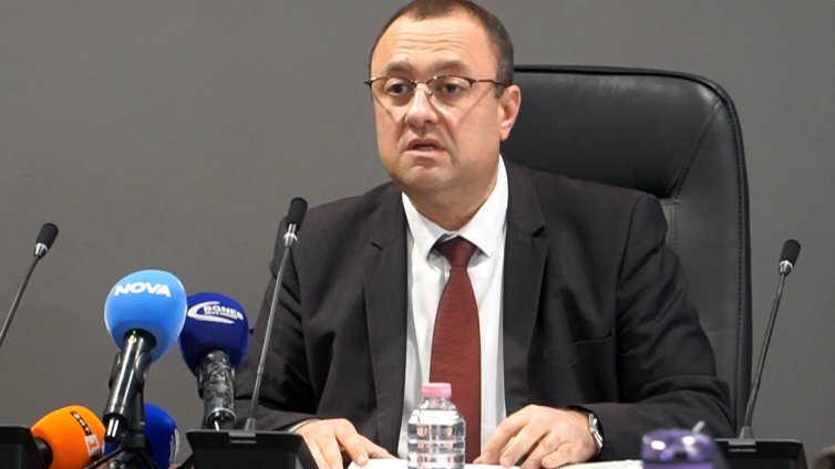 Иван Иванов за цената на водата: Никаква бомба не сме залагали на служебното правителство