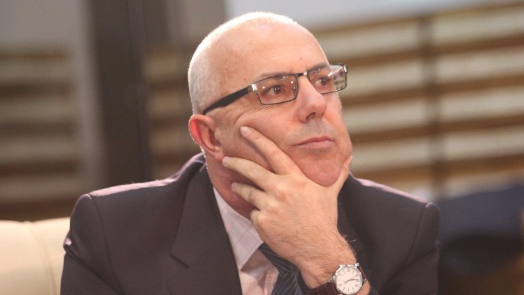 Проф. Веселин Вучков отрече, че ще става служебен МВР шеф