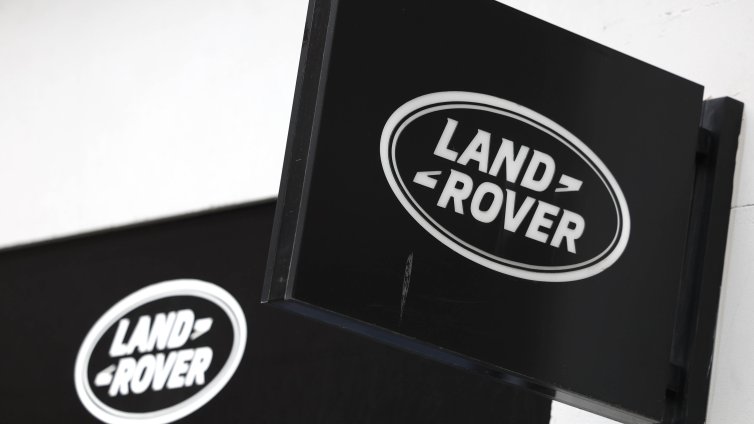 След 80 години служба британската армия пенсионира Land Rover